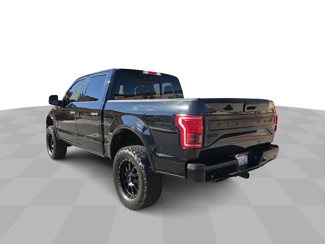 Used 2016 Ford F150 Platinum w/ Equipment Group 701A Luxury AWD/4WD image 6
