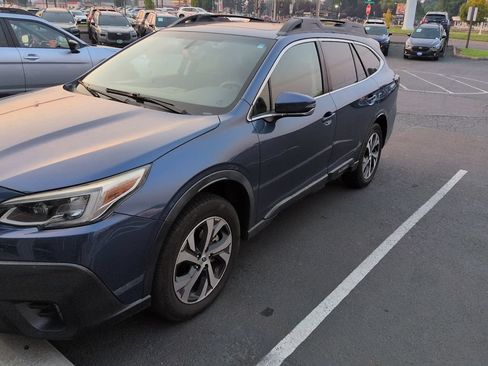 Used 2020 Subaru Outback Limited AWD/4WD image 8