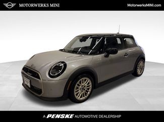 Used 2025 MINI Cooper S FWD video 1