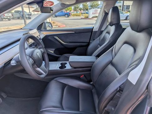 Used 2023 Tesla Model Y 2WD image 15
