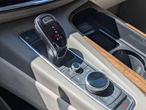 Certified 2021 Cadillac Escalade Sport Platinum AWD/4WD image 25