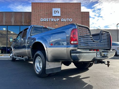 Used 2004 Ford F350 Lariat image 4