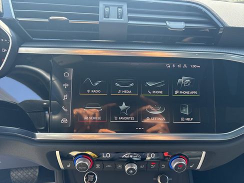 Used 2025 Audi Q3 2.0T Premium w/ Convenience Package image 20