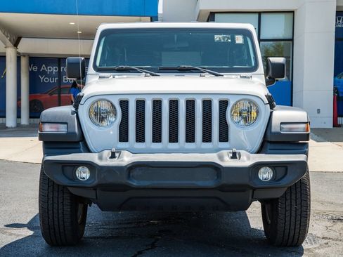 Used 2021 Jeep Wrangler Unlimited Sport AWD/4WD image 2