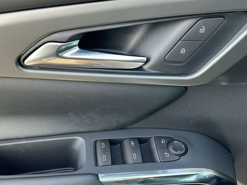 New 2026 Chevrolet Traverse LT w/ Midnight/Sport Edition image 17