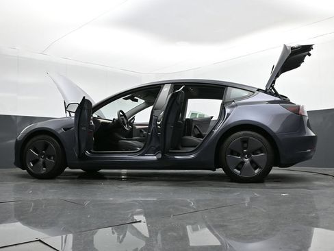 Used 2023 Tesla Model 3 Standard Range RWD image 34