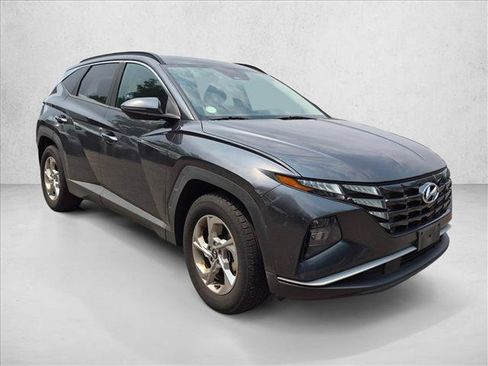 Used 2022 Hyundai Tucson SEL w/ Cargo Package FWD image 3