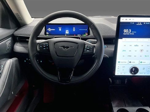 Used 2025 Ford Mustang Mach-E Premium image 2