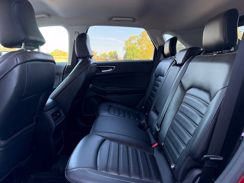 Used 2023 Ford Edge SEL AWD/4WD image 15