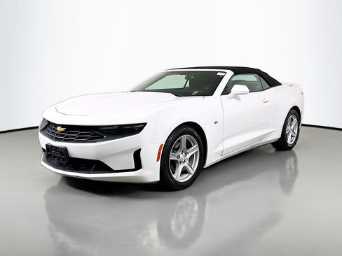 Used 2020 Chevrolet Camaro LT image 4