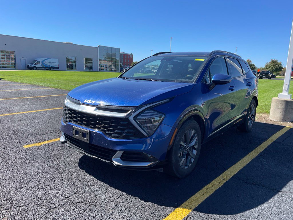 Used 2024 Kia Sportage SX FWD image 2