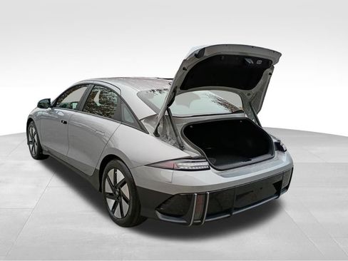 Used 2023 Hyundai Ioniq 6 SE image 10