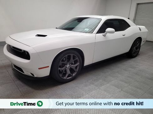 Used 2018 Dodge Challenger SXT Plus RWD image 1