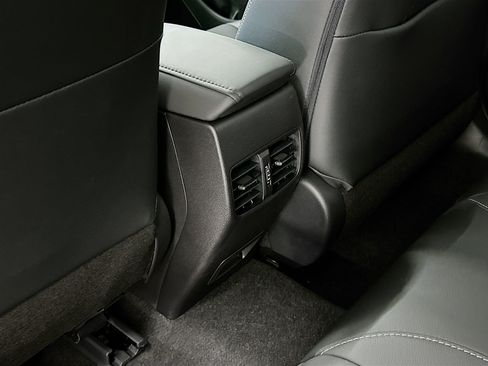 Used 2026 Toyota Corolla Cross XLE w/ Convenience Package AWD/4WD image 29