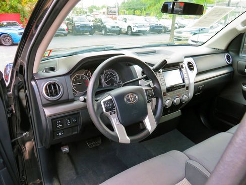 Used 2014 Toyota Tundra SR5 image 13