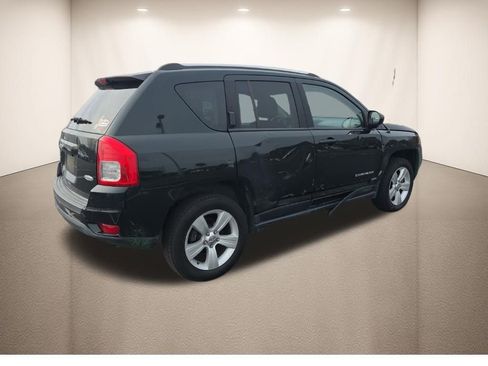 Used 2013 Jeep Compass Latitude w/ Sun/Sound Group image 4