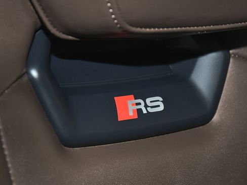 Used 2024 Audi RS e-tron GT w/ Ceramic Brake Package image 72