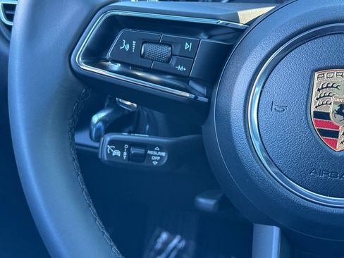 Certified 2026 Porsche Macan AWD/4WD image 27