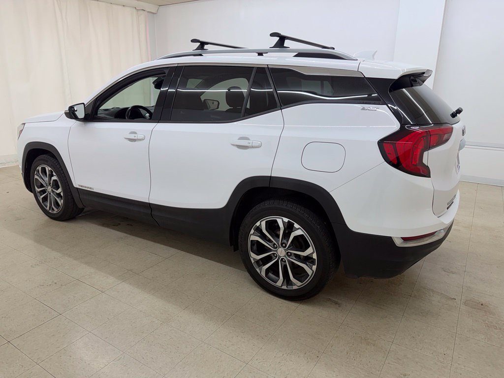 Used 2020 GMC Terrain SLT w/ Preferred Package AWD/4WD image 3