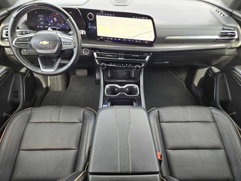 Certified 2025 Chevrolet Traverse High Country AWD/4WD image 24