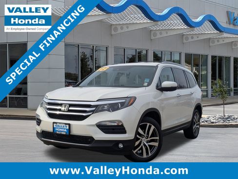 Certified 2018 Honda Pilot Touring image 1