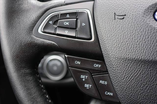 Used 2017 Ford Escape Titanium AWD/4WD image 14