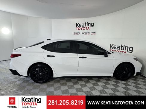 New 2026 Toyota Camry Hybrid image 4