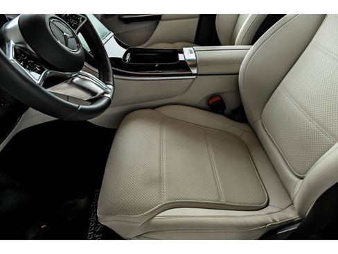 Certified 2026 Mercedes-Benz GLC 300 4MATIC image 11