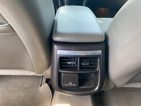 Used 2018 Chevrolet Impala LT w/ LT Convenience Package FWD image 13