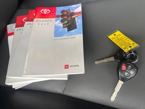 Used 2019 Toyota 4Runner SR5 Premium AWD/4WD image 61