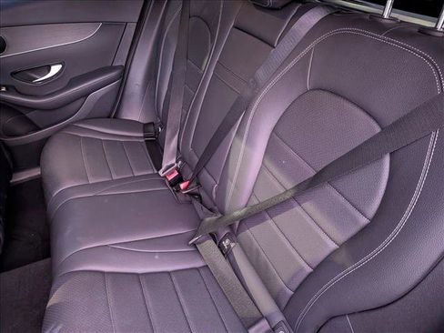 Used 2022 Mercedes-Benz GLC 300 image 13