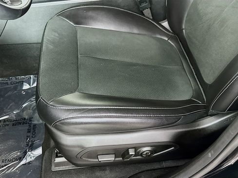 Certified 2025 Jeep Grand Cherokee Altitude image 30