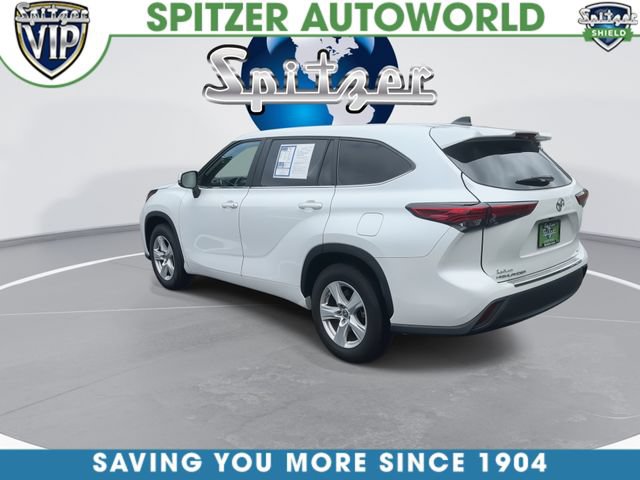 Used 2023 Toyota Highlander LE FWD image 7