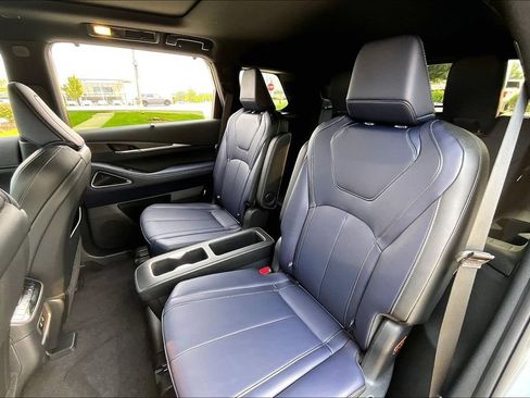 Certified 2026 INFINITI QX60 Sport w/ Dark Cargo Package AWD/4WD image 32
