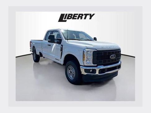 New 2025 Ford F250 XL w/ XL Chrome Package image 1