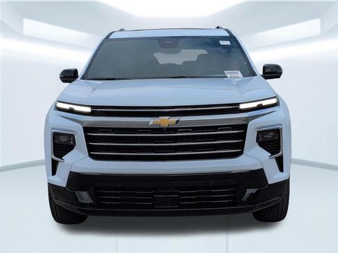 New 2026 Chevrolet Traverse High Country w/ LPO, Floor Liner Package FWD image 10