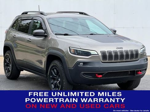 Used 2020 Jeep Cherokee Trailhawk w/ Cold Weather Group AWD/4WD image 1