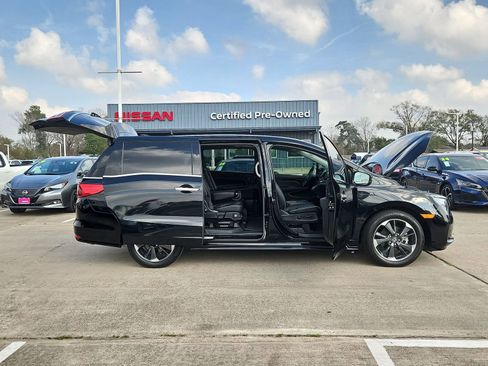 Used 2023 Honda Odyssey Elite image 12