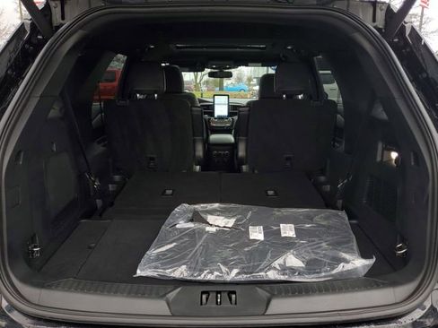 Certified 2023 Ford Explorer ST w/ Equipment Group 401A image 7