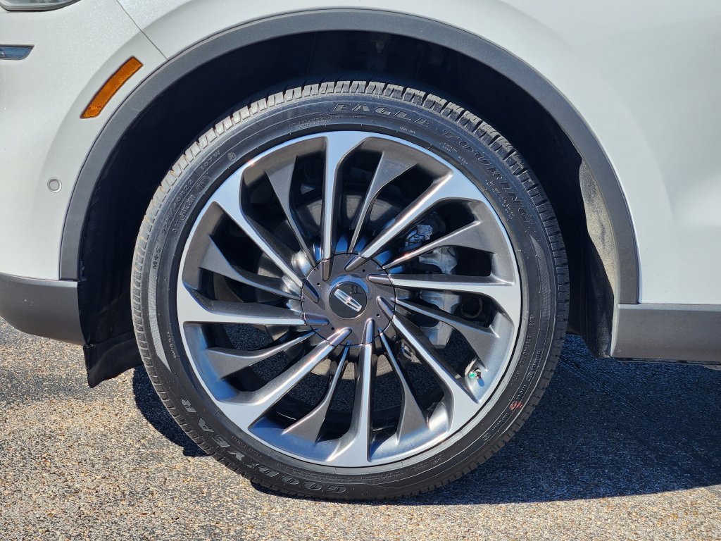 Used 2023 Lincoln Aviator Reserve w/ Equipment Group 201A RWD image 9