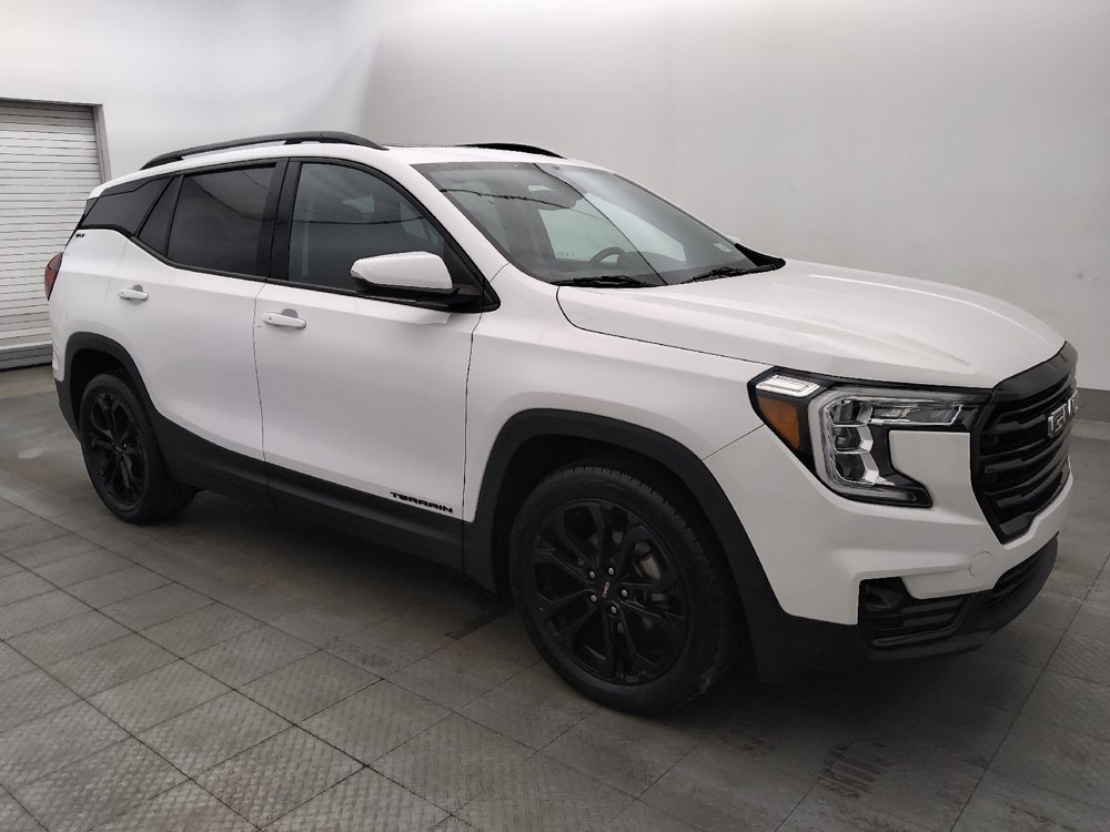 Used 2022 GMC Terrain SLT w/ Elevation Edition FWD image 11