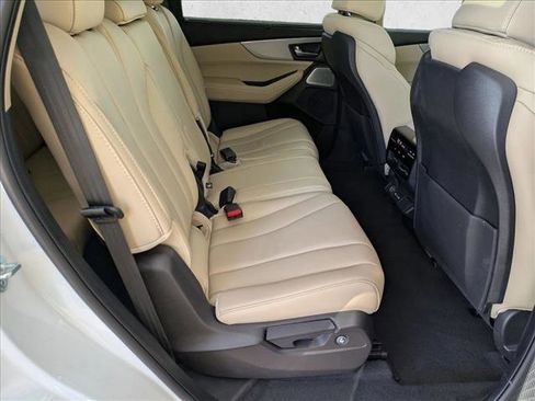 Used 2025 Acura MDX SH-AWD w/ Technology Package image 23