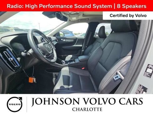 Used 2026 Volvo XC40 B5 Plus AWD/4WD image 4