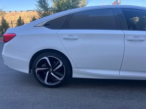 Used 2021 Honda Accord Sport image 7