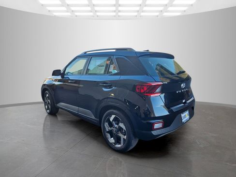 New 2026 Hyundai Venue SEL FWD image 5