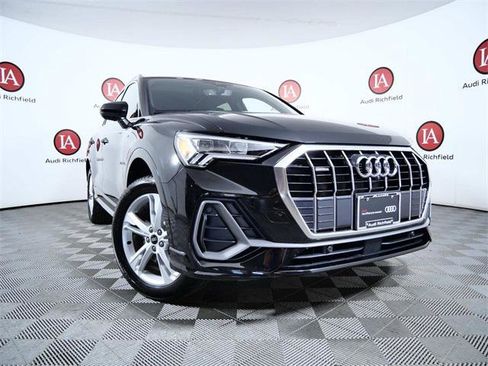 Certified 2024 Audi Q3 2.0T Premium Plus image 2