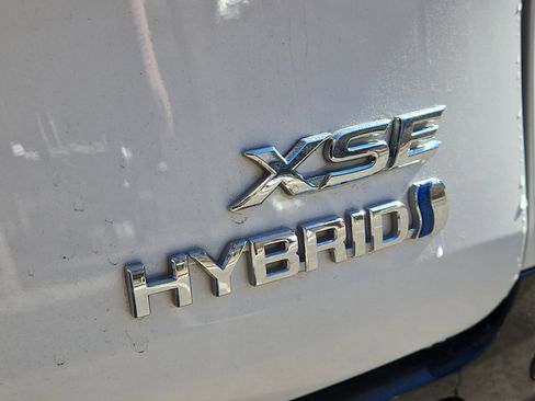 Certified 2022 Toyota Sienna XSE AWD/4WD image 5