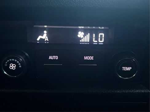 Used 2021 Chevrolet Traverse LS w/ LPO, Floor Liner Package AWD/4WD image 36