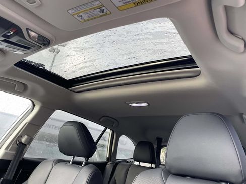 Certified 2024 Subaru Outback Limited AWD/4WD image 9