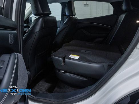 Used 2024 Ford Mustang Mach-E Premium image 27